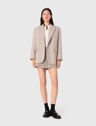 Blazer de traje a rayas con pedrería