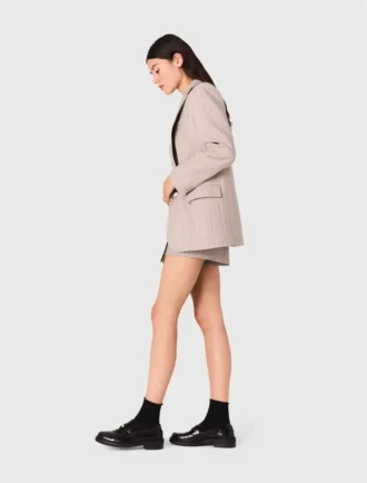 Blazer de traje a rayas con pedrería