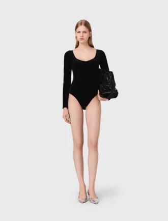 Body con detalles de terciopelo y corsé