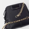 Bolso de piel con asa de cadena Bolso de piel con asa de cadena