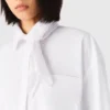 Camisa con cuello de ganchillo Camisa con cuello de ganchillo