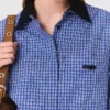 Camisa con cuello desmontable con pedrería Camisa con cuello desmontable con pedrería