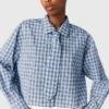 Camisa con pedrería y corbata desmontable Camisa con pedrería y corbata desmontable