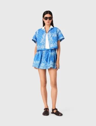Camisa estampada con cuello en contraste Camisa estampada con cuello en contraste
