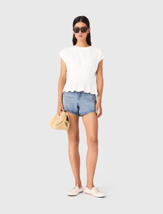 Camiseta entallada con pliegues