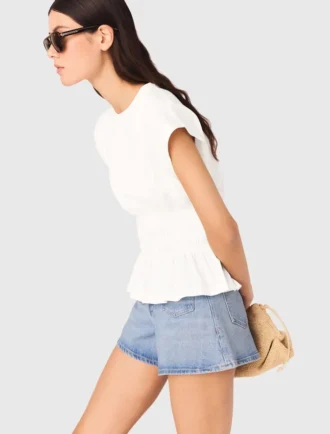 Camiseta entallada con pliegues