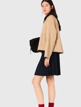 Chaqueta con cuello contrastado desmontable