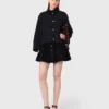 Chaqueta corta con cuello de terciopelo