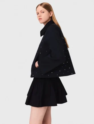 Chaqueta corta con cuello de terciopelo
