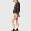 Chaqueta corta de cuero