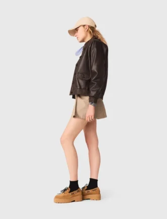 Chaqueta corta de cuero Chaqueta corta de cuero
