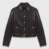 Chaqueta corta de piel