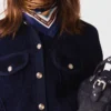 Chaqueta corta de terciopelo