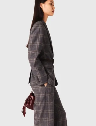 Chaqueta de traje a cuadros con cinturón