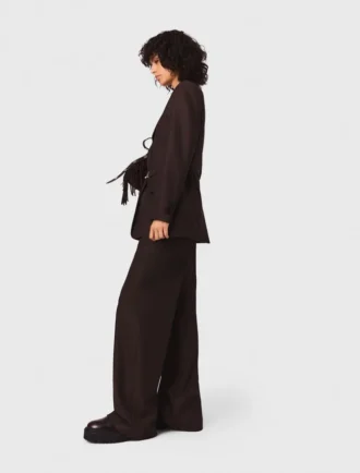 Chaqueta de traje con cinturón Chaqueta de traje con cinturón
