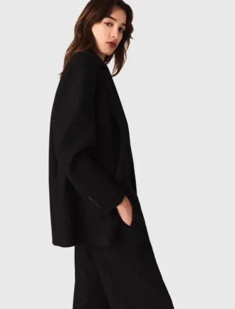 Chaqueta de traje con pedrería Chaqueta de traje con pedrería