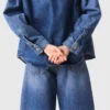 Chaqueta vaquera desgastada