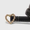 Cinturón fino con corazón Cinturón fino con corazón