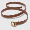 Cinturón fino con corazón Cinturón fino con corazón