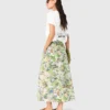 Falda larga estampada con pantalones cortos