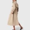 Gabardina con capucha desmontable Gabardina con capucha desmontable