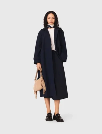 Gabardina con capucha desmontable con pedrería