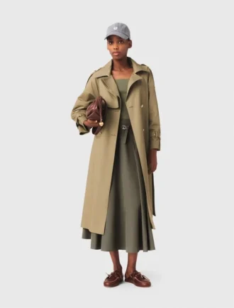 Gabardina con tachuelas Gabardina con tachuelas