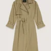 Gabardina con tachuelas Gabardina con tachuelas