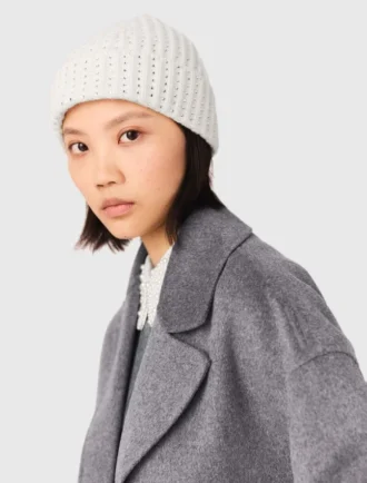 Gorro de lana y pedrería