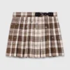 Kilt a cuadros con pedrería