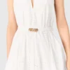 Mini vestido sin espalda bordado Mini vestido sin espalda bordado