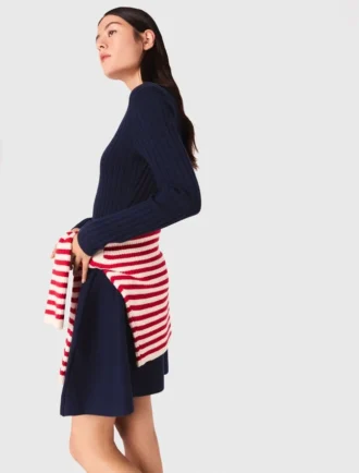 Minivestido de punto con falda acampanada