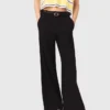 Pantalones acampanados