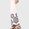 Pantalones con detalle de ganchillo Pantalones con detalle de ganchillo