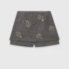 Pantalones cortos con bordado floral