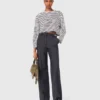 Pantalones de traje con detalle de cadena Pantalones de traje con detalle de cadena