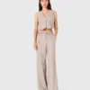 Pantalones de traje con pedrería Pantalones de traje con pedrería