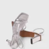 Sandalias de tacón con tiras metalizadas