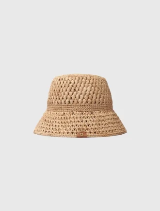 Sombrero de rafia de ganchillo
