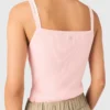 Top de cuello alto recto