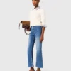 Vaqueros de denim con bolsillos Vaqueros de denim con bolsillos