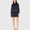 Vestido camisero fluido con tachuelas Vestido camisero fluido con tachuelas