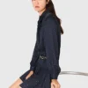 Vestido camisero fluido con tachuelas Vestido camisero fluido con tachuelas