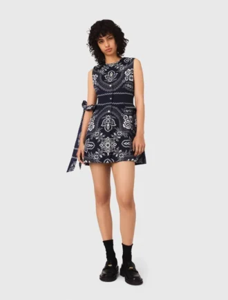 Vestido con estampado de mini pañuelo