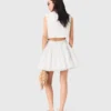 Vestido corto acampanado con espalda abierta