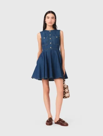 Vestido corto acampanado de denim