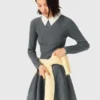 Vestido corto de punto con cuello de cuentas Vestido corto de punto con cuello de cuentas