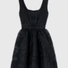 Vestido corto de punto de cesta bordado
