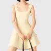 Vestido corto de punto jacquard