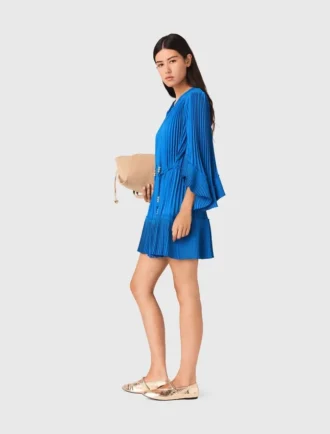 Vestido corto plisado
